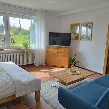 Moderne Ferienwohnung Mit Privatem Eingang - Rosa Kalletal Buitenkant foto