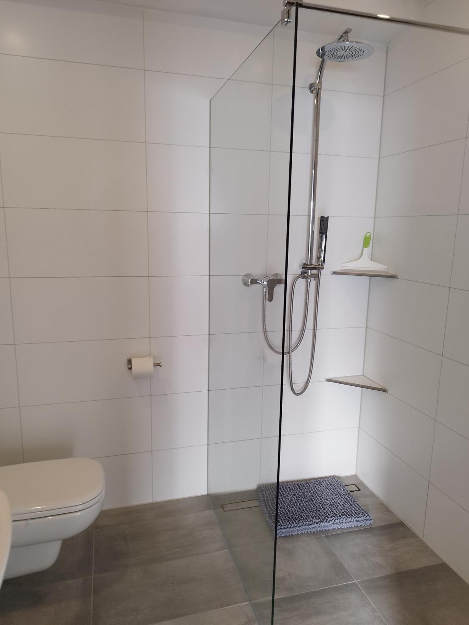 Moderne Ferienwohnung Mit Privatem Eingang - Rosa Kalletal Buitenkant foto