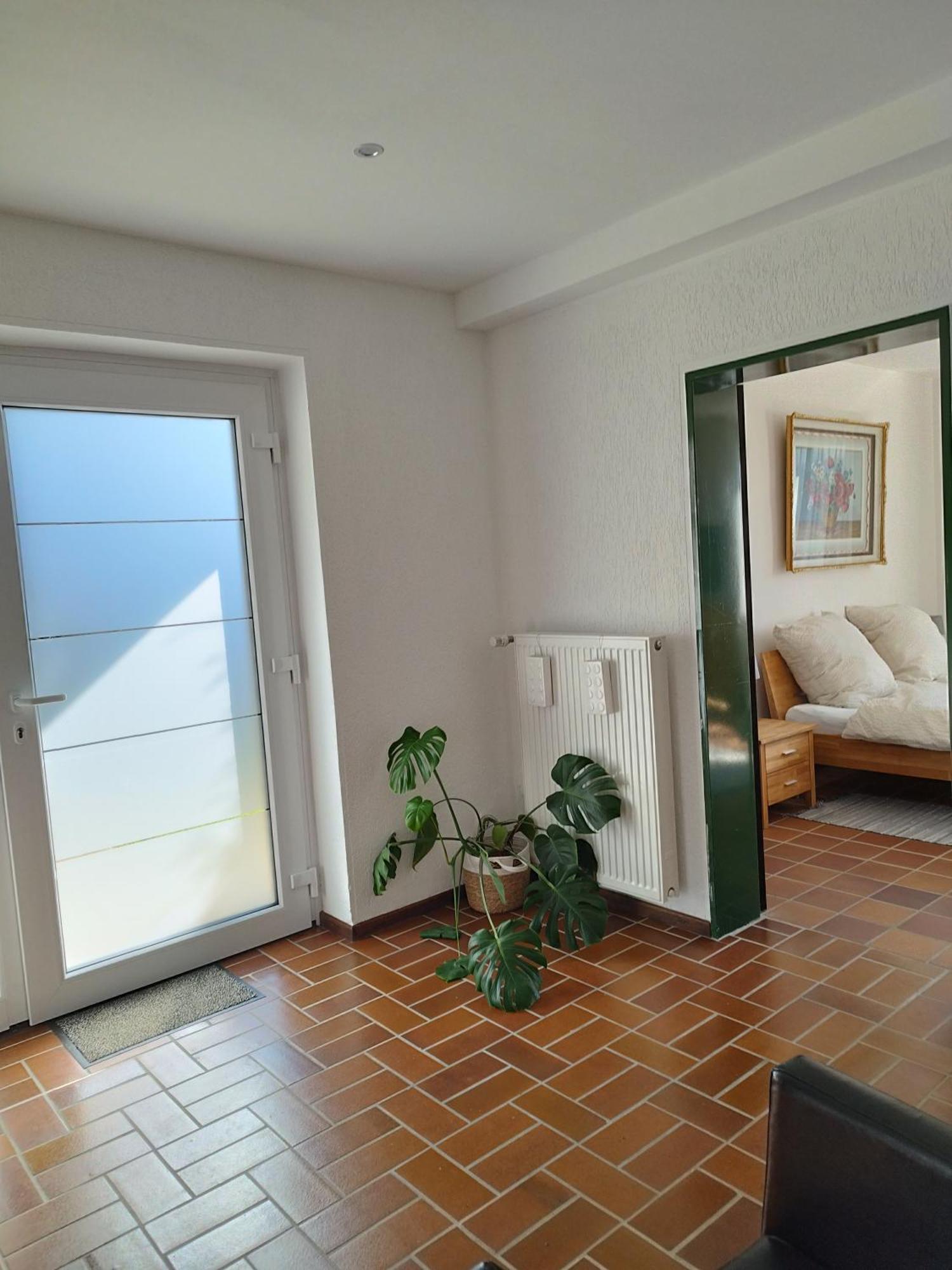 Moderne Ferienwohnung Mit Privatem Eingang - Rosa Kalletal Buitenkant foto